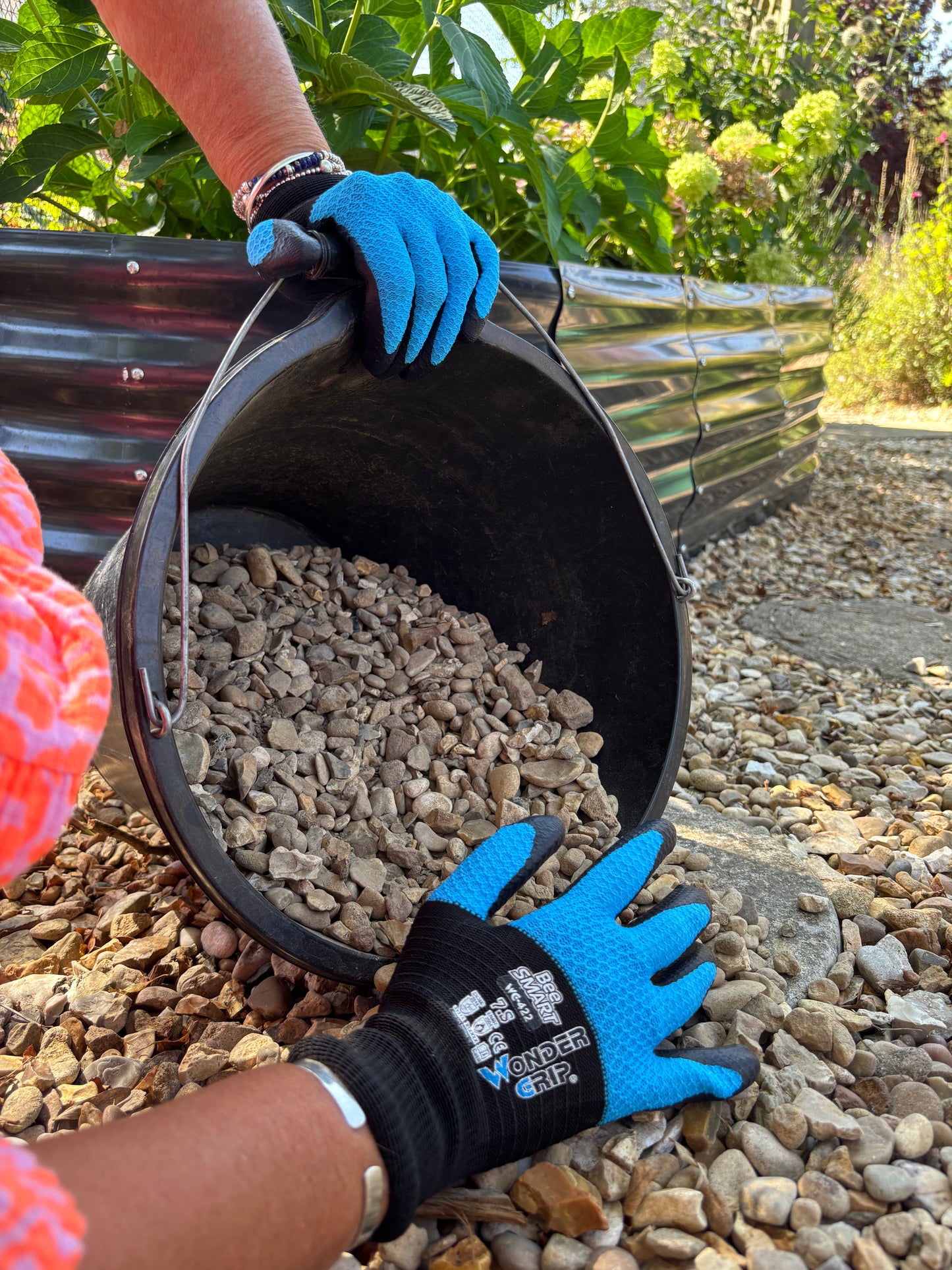 Bee-Smart™ Lightweight Gardening Gloves