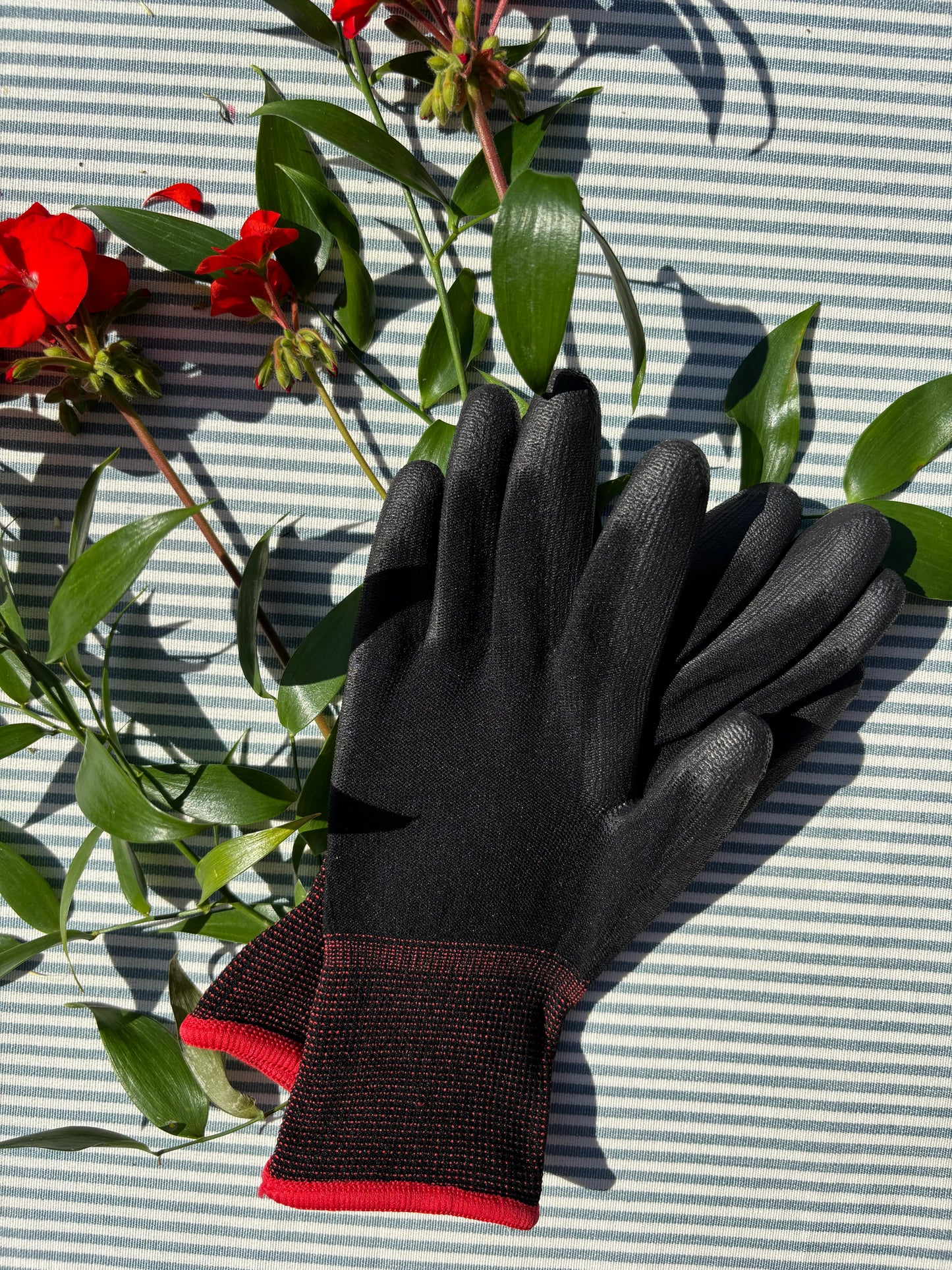 Easy Fit Gardening Gloves