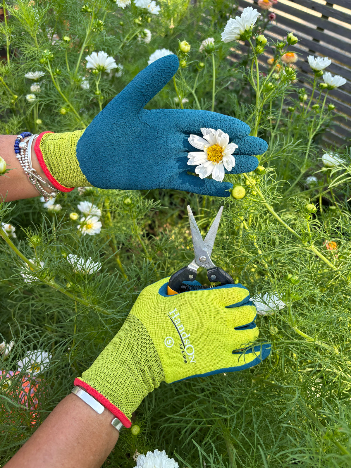 HandsOn™ Multi-Purpose Gardening Gloves